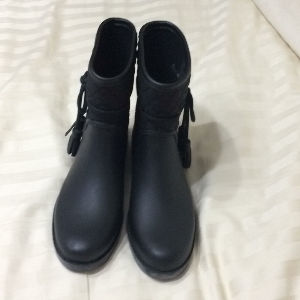 Jessica Simpson boots